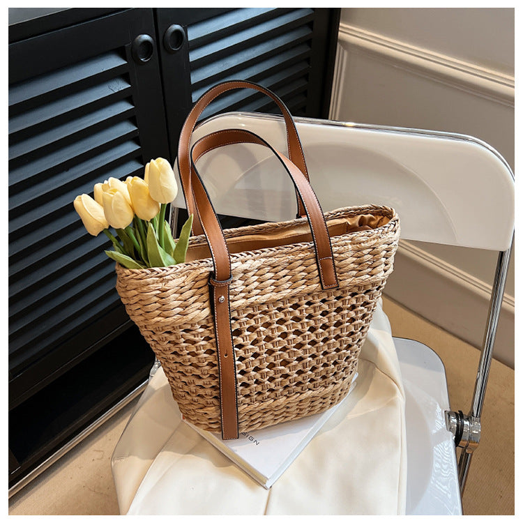 Women's Large Capacity Straw Woven Hollow French Retro Seaside Vacation Women's Shoulder Bag