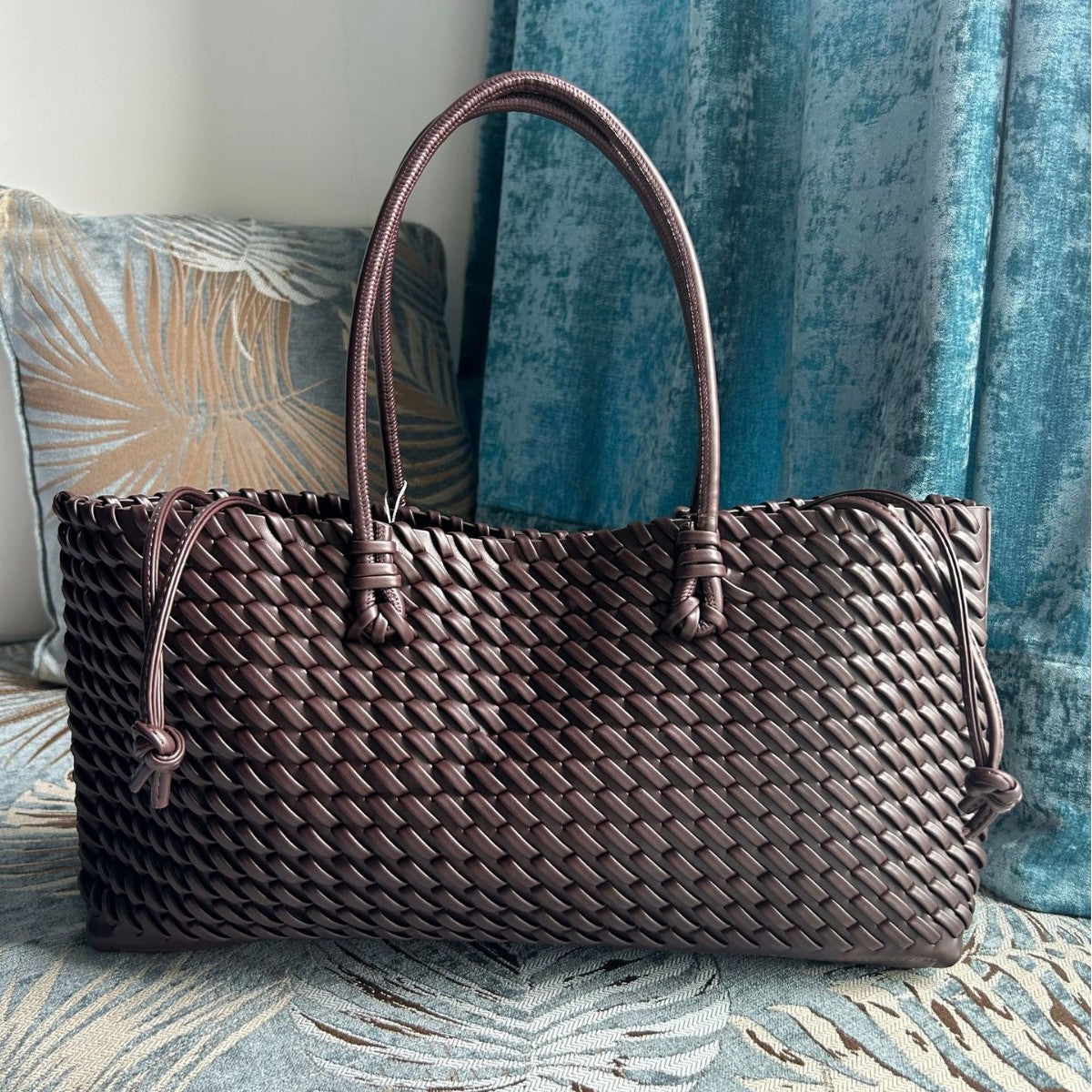Niche Commuter Woven Fashionable Large Capacity Totes Women's Shoulder Bag