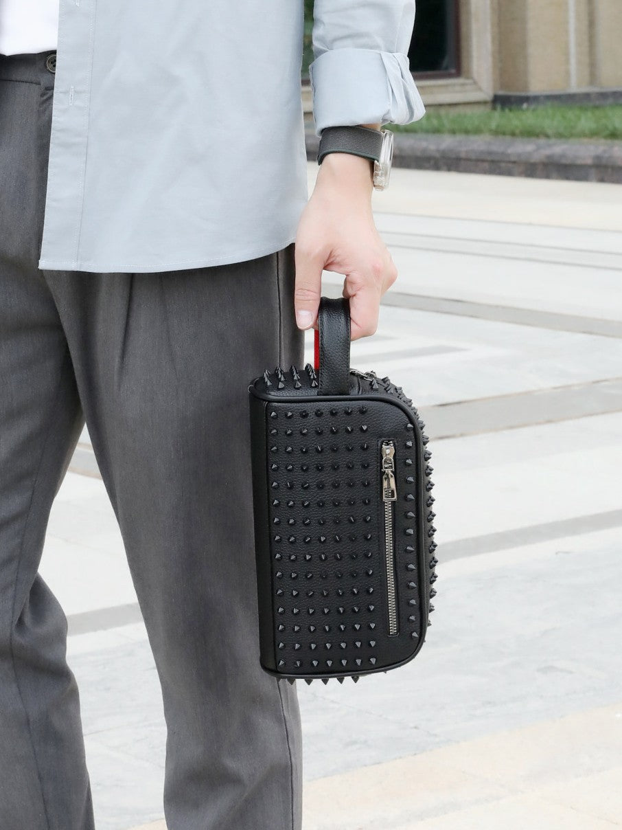 Men's Fashion Locomotive Style Rivet High-grade Out Wash Men's Clutch