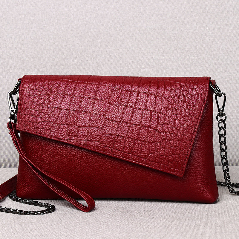 Women's Pattern Genuine Leather Fashionable Large Capacity Chain Women's Clutch