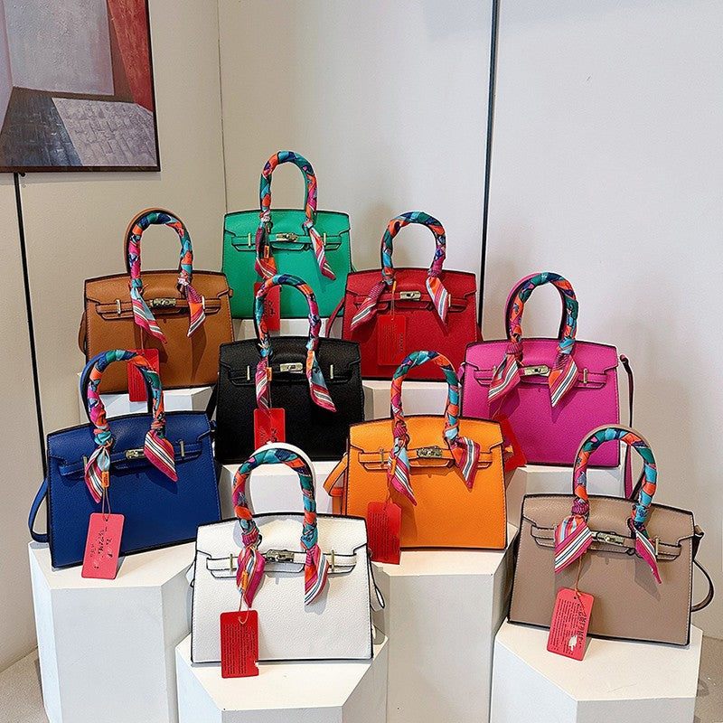 Women's Kelly Fashion Large Capacity Minority Twist Bags