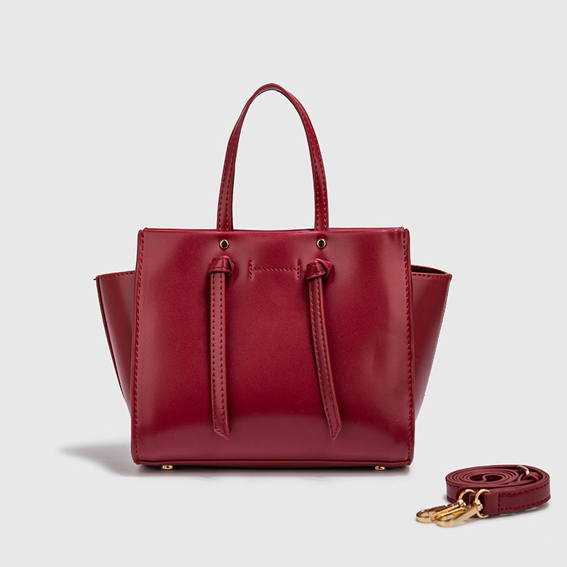 Wings Style Large Capacity Fashion Versatile Women's Messenger Bag