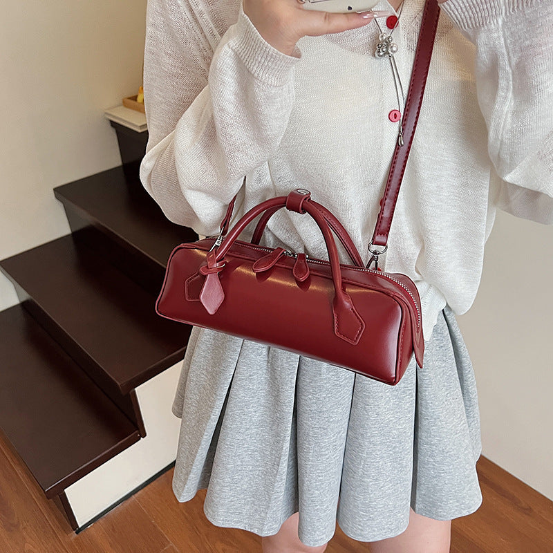 Women's High-grade Niche Trendy Portable Baguette Personalized Women's Shoulder Bag