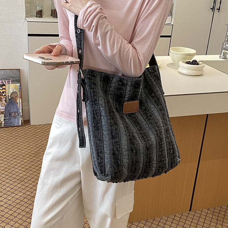 Women's Loose Feeling Large Capacity Denim Commuter College Go Tote Bag