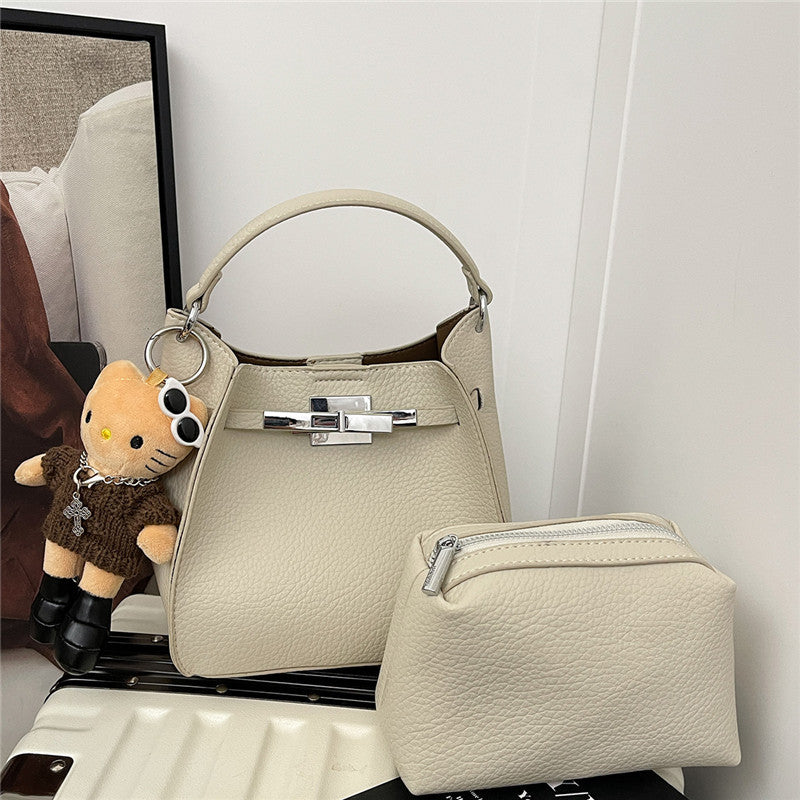 Women's Niche High-grade Versatile Fashion Retro Capacity Shoulder Bags