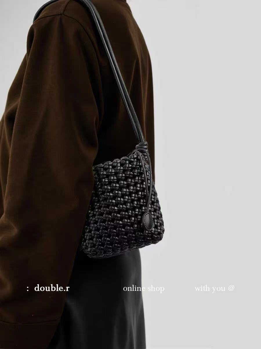 Fashion Handmade Woven High-grade Food Basket Mini Underarm Mother Bucket Bags
