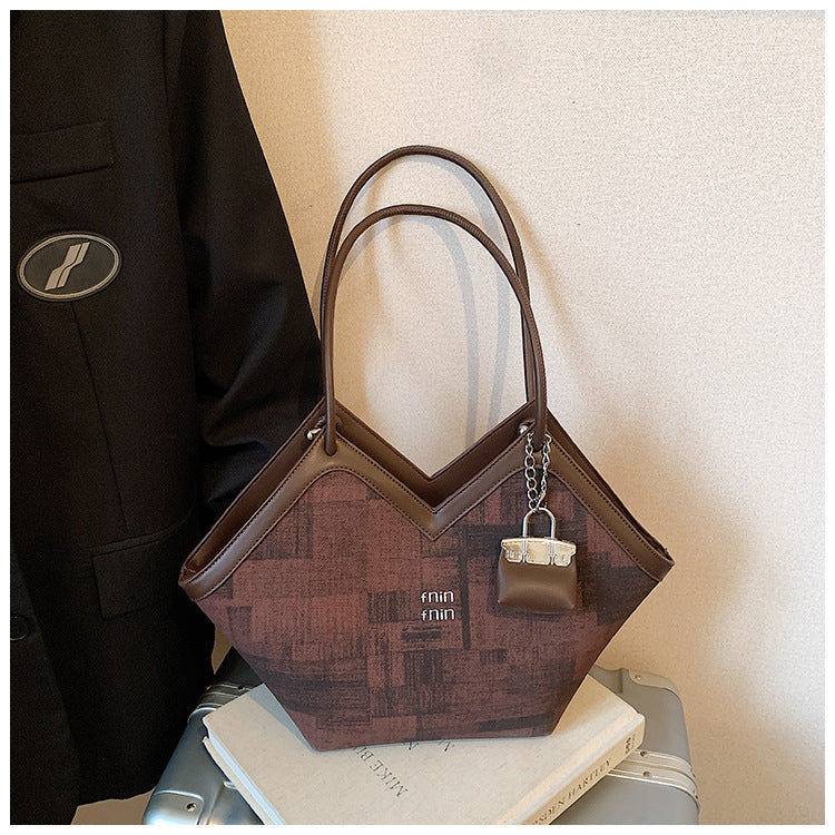 Women's Capacity Commuter Fashion High Sense Korean Women's Shoulder Bag