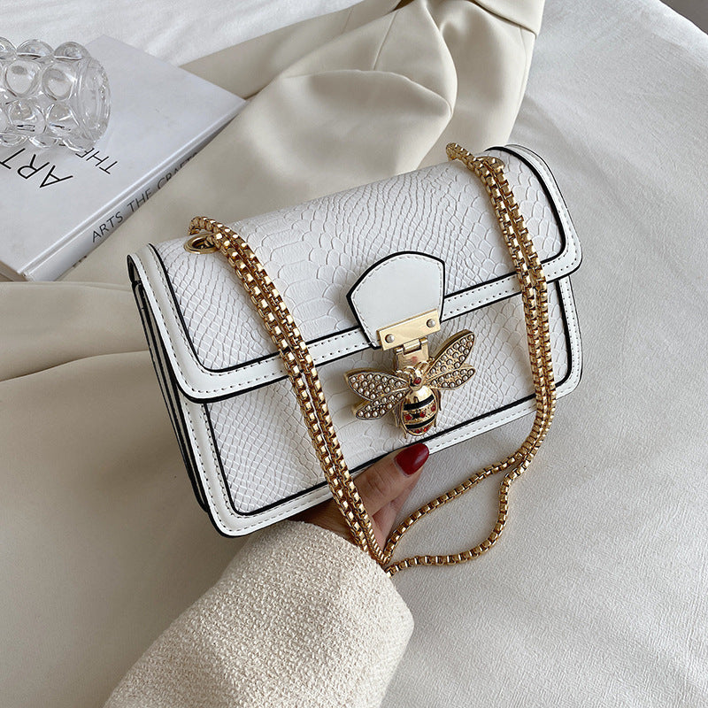 Women's Fashionable Retro Chain Western Style Advanced Shoulder Bags