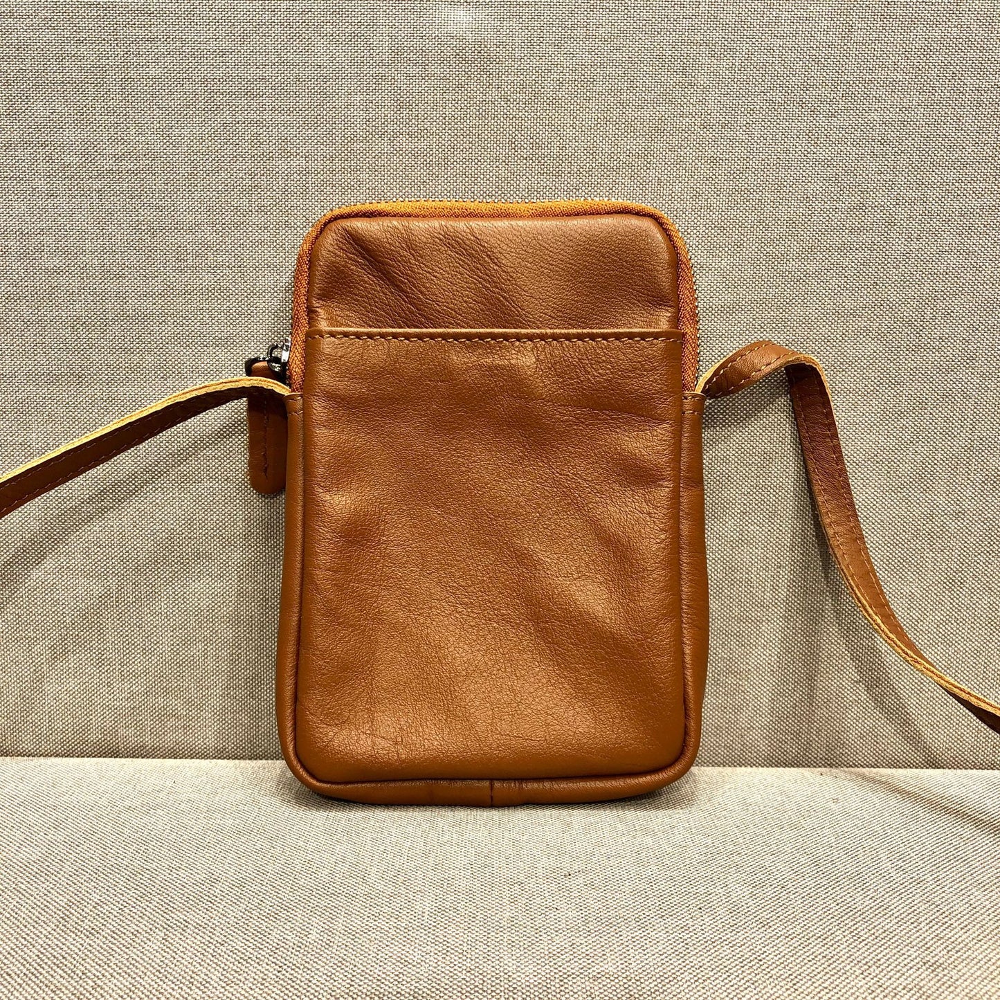 Women's Genuine Leather Handmade First Layer Cowhide Mobile Unisex Shoulder Bags