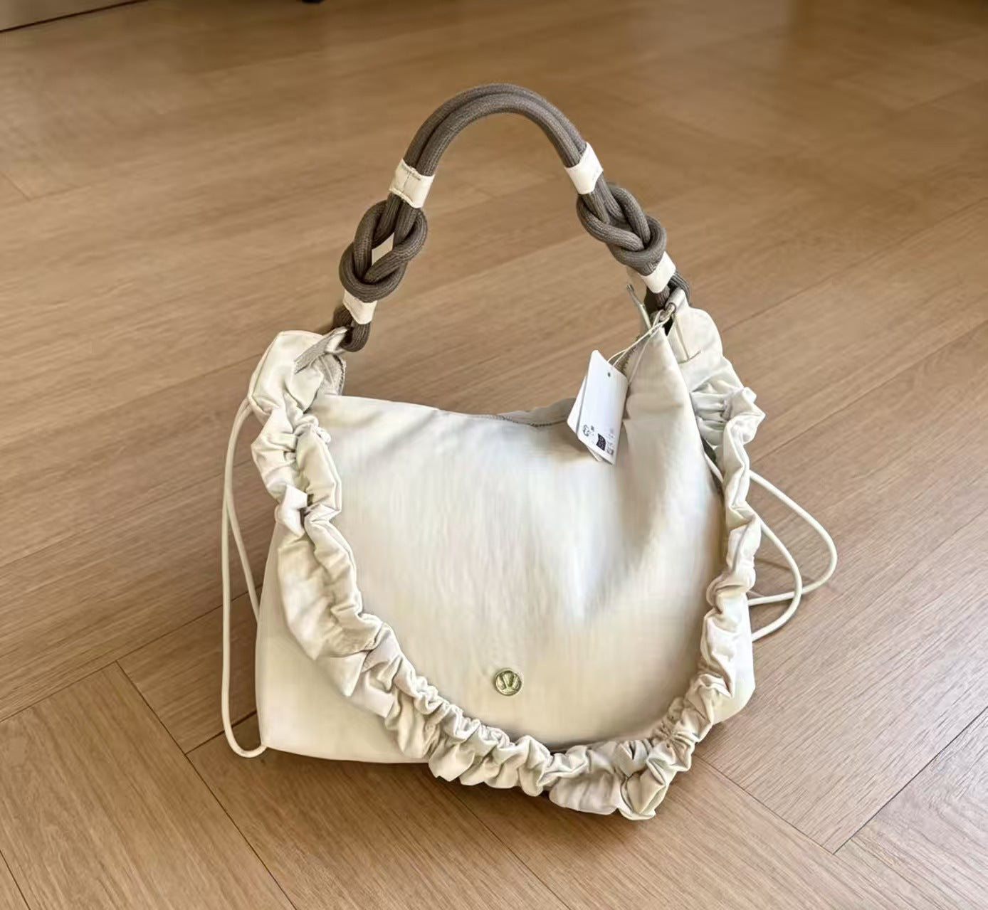 Home Loose Canvas Sense Pleated Drawstring Commuter Artistic Large Women's Shoulder Bag