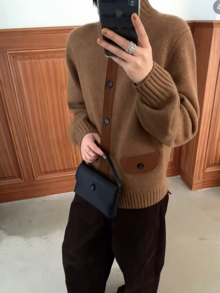 Women's Portable First Layer Cowhide Cute Button Simple Small Square Bags