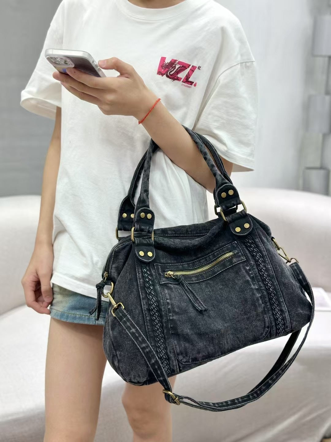 Women's Vintage Large Capacity Fashionable Motorcycle Lazy Hand Women's Handbag