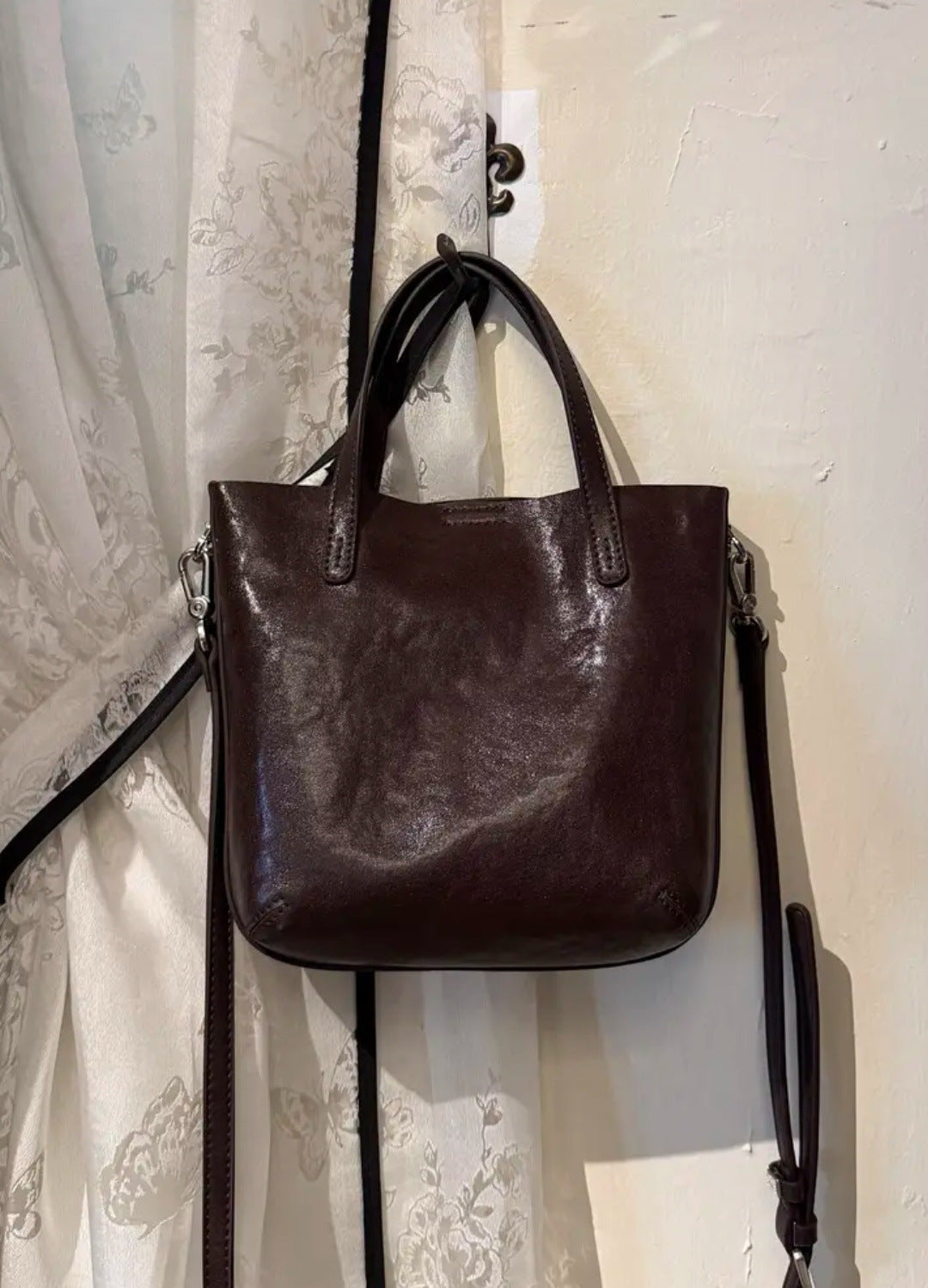 Women's Vegetable Tanned Mobile Large Capacity Commuter Genuine Women's Shoulder Bag