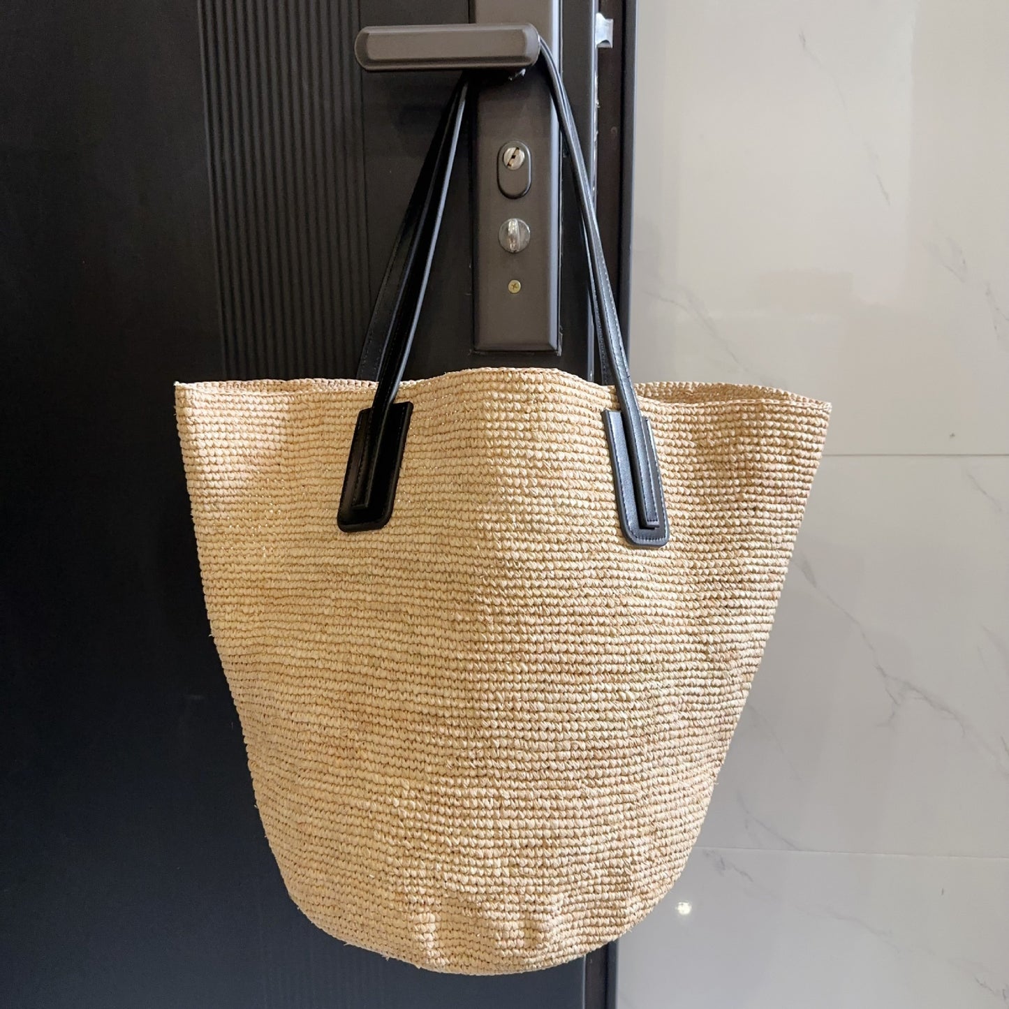 Women's Leather Strap Raffia Woven Seaside Holiday Women's Shoulder Bag