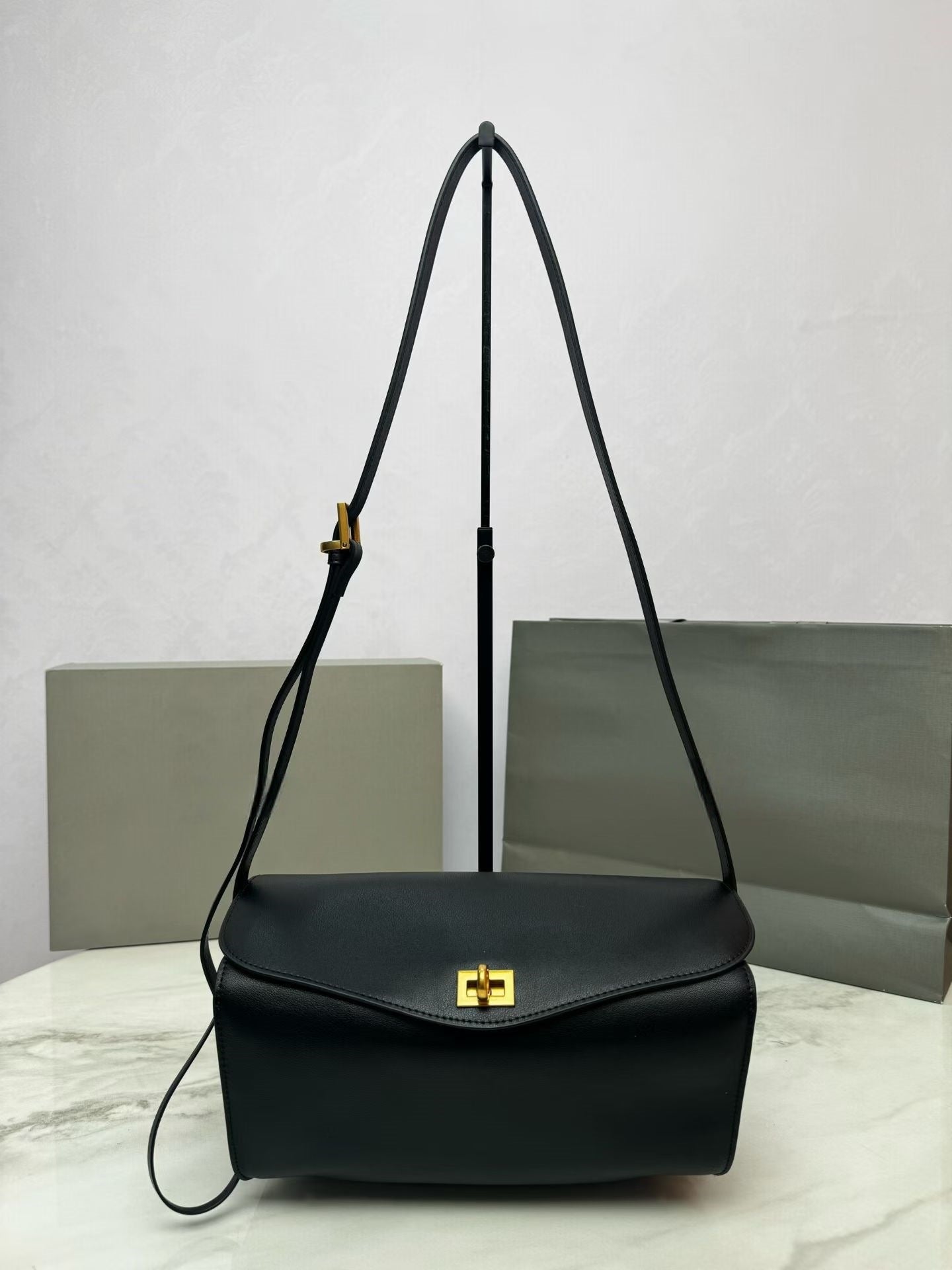 Spring Style Leather Affordable Luxury Fashion Underarm Simple Women's Shoulder Bag
