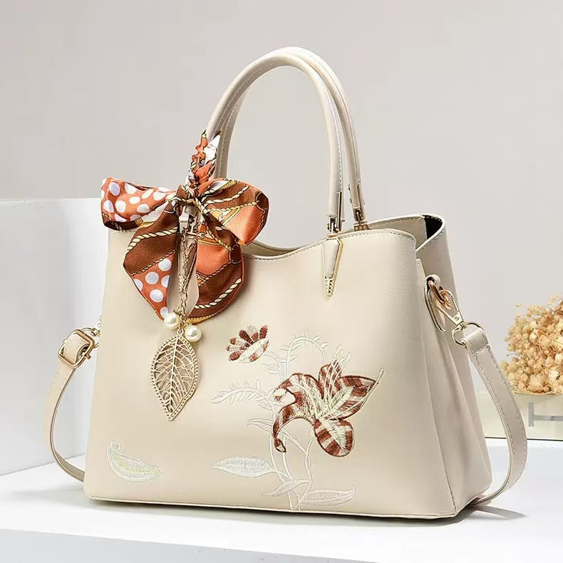 Women's Embroidered Fashion Large Capacity Mother's Women's Handbag