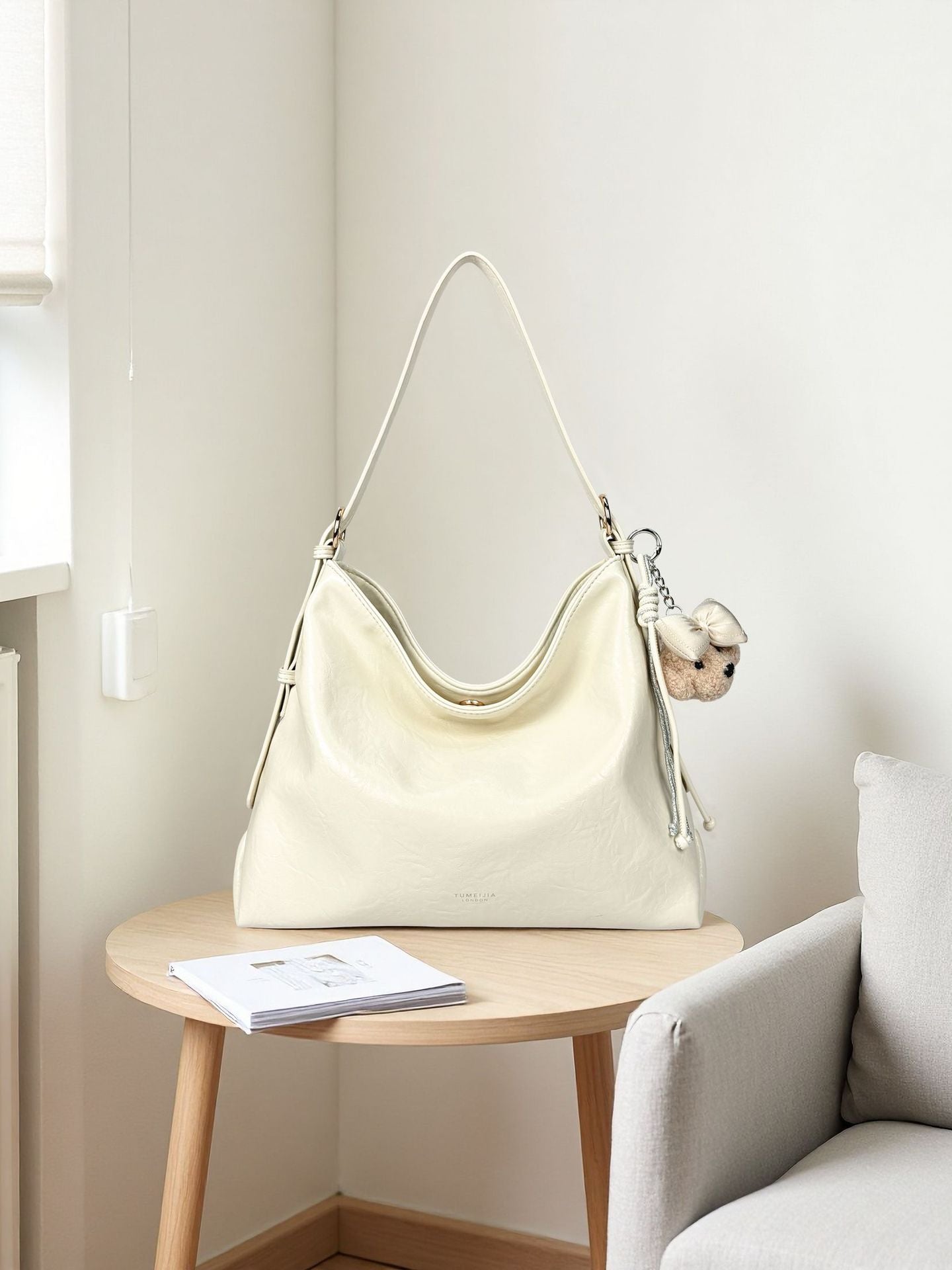 Women's Sea Salt Holiday Party Big Women's Messenger Bag