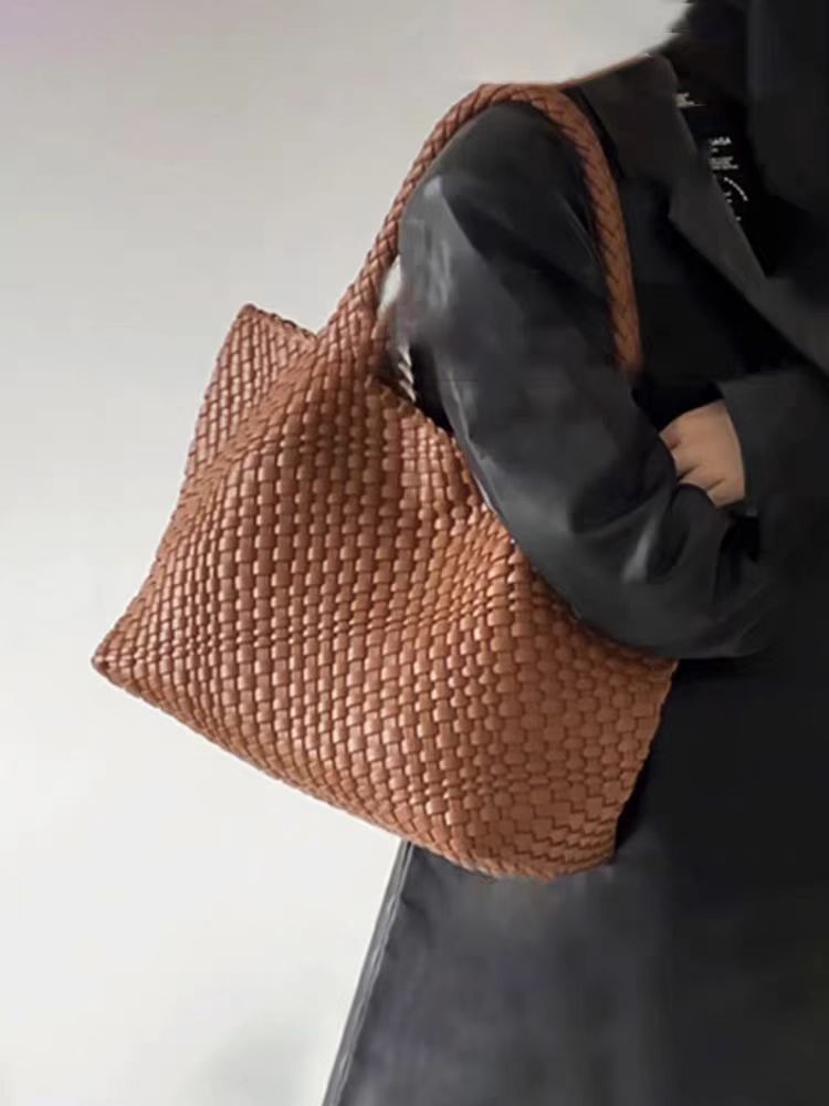 Women's High-grade Hand-woven Large Capacity Fashion Commuter Bags