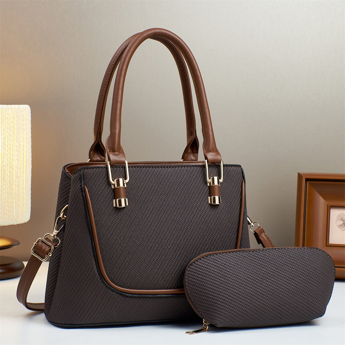 Casual Beautiful Women's Commute Retro Minority Women's Handbag