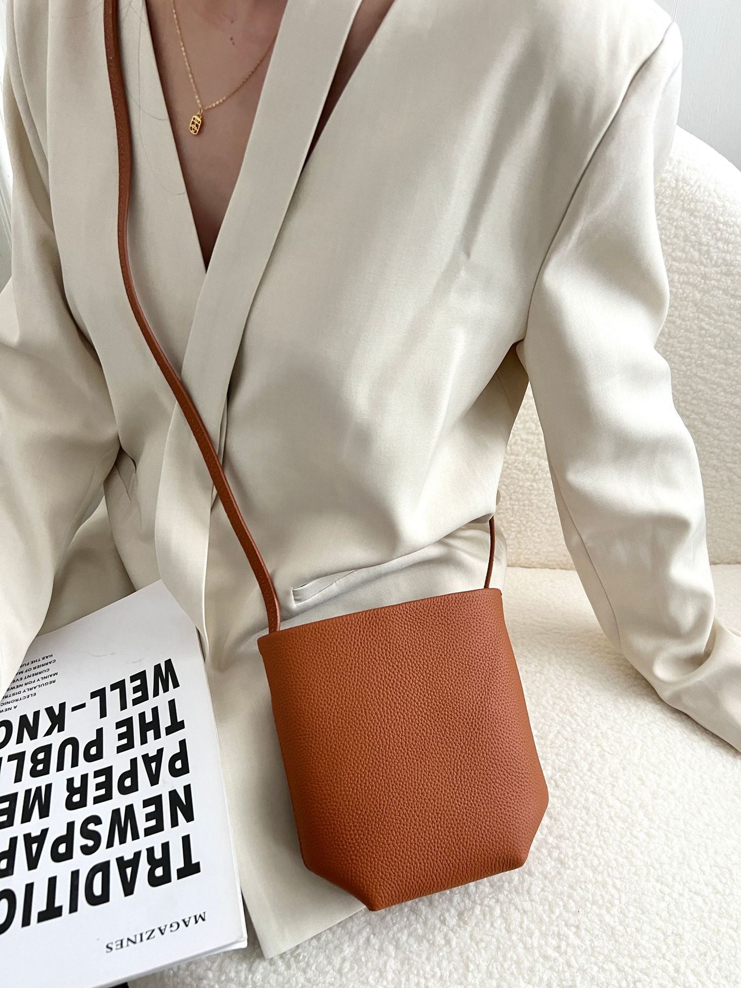 First Layer Cowhide Commuter Mini Minimalist Single Women's Messenger Bag