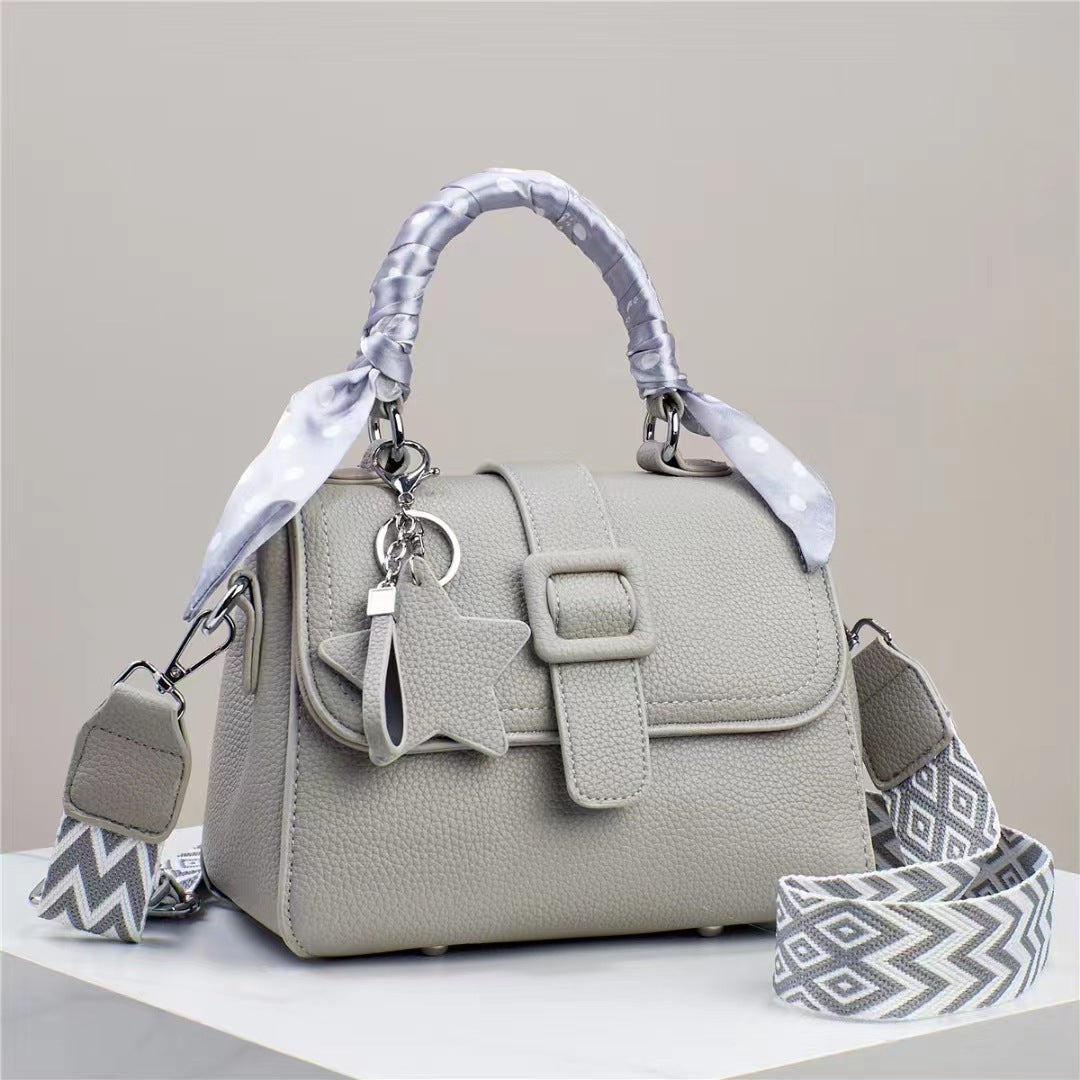 Women's Fashionable Summer Versatile Texture Lightweight Bags