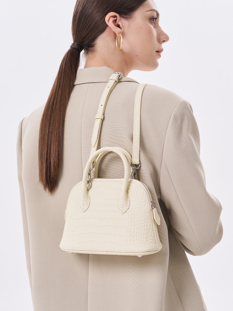 Women's Layer Cowhide Large Capacity Commuter Genuine Handbags