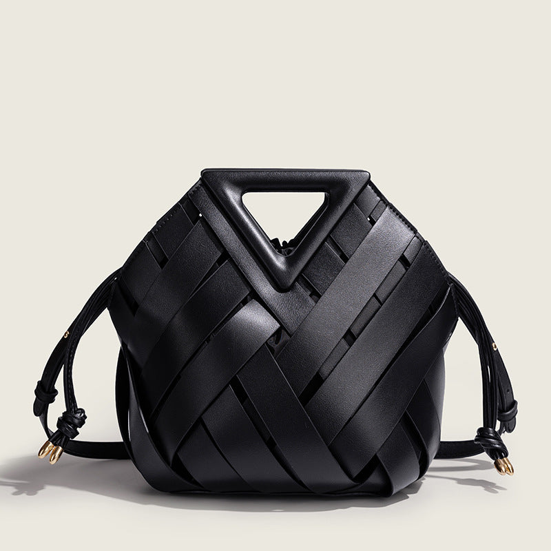 Women's Fashion Woven Hollowed Vegetable Basket Triangle Portable Women's Messenger Bag