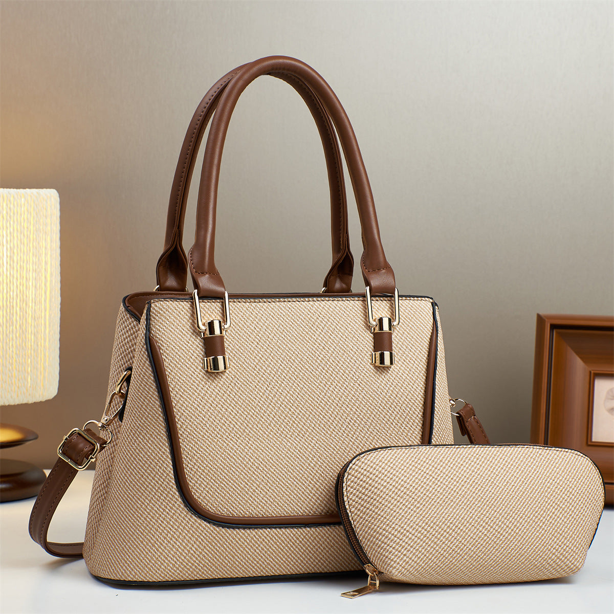 Casual Beautiful Women's Commute Retro Minority Women's Handbag