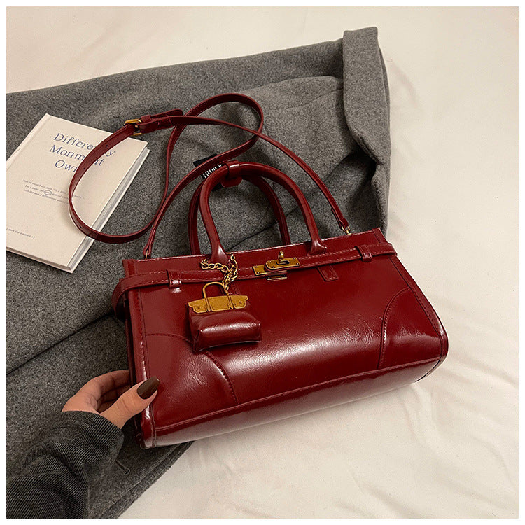 Women's Large Capacity Niche Stylish Good Texture Women's Messenger Bag