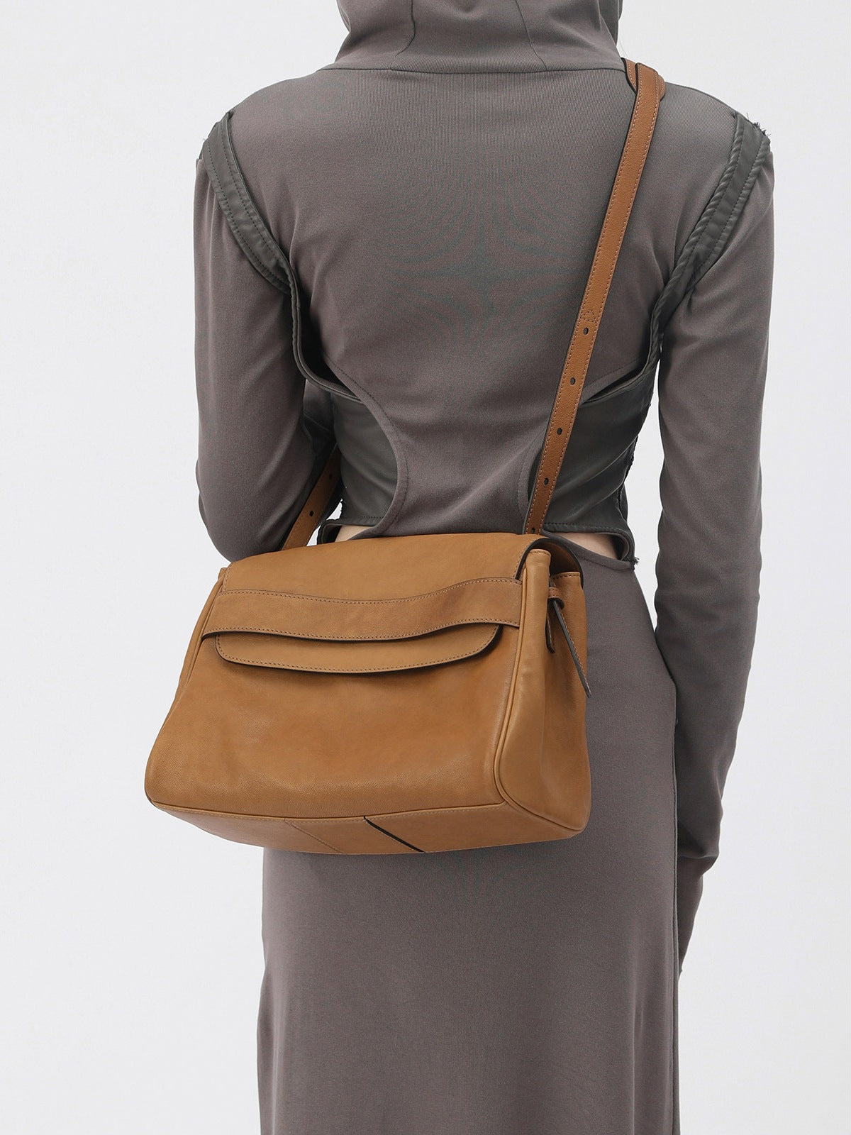 Women's Niche Free Retro Commuter Large Capacity Versatile Women's Messenger Bag