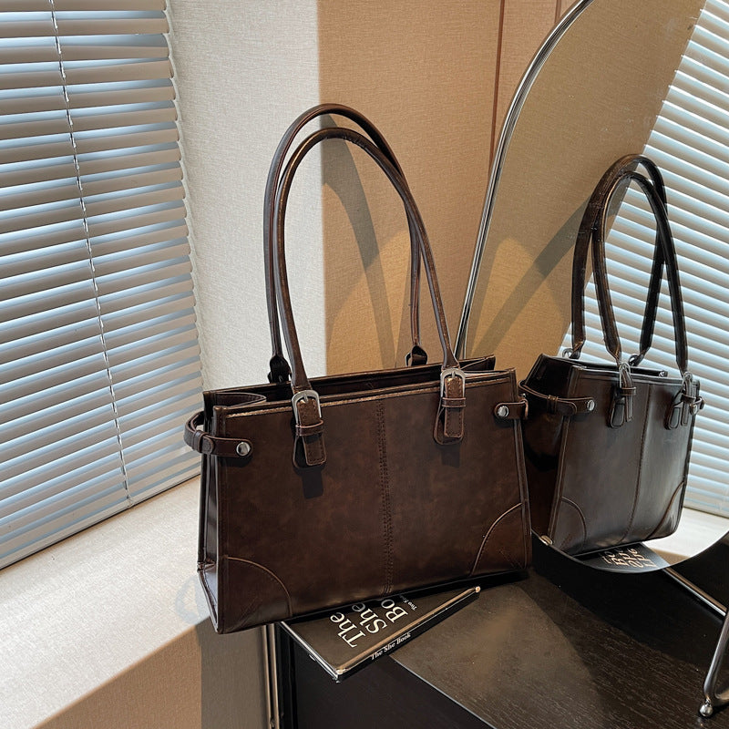 Women's Retro Large Capacity Solid Color Fashion Deerskin Veet Pendant Portable Women's Shoulder Bag