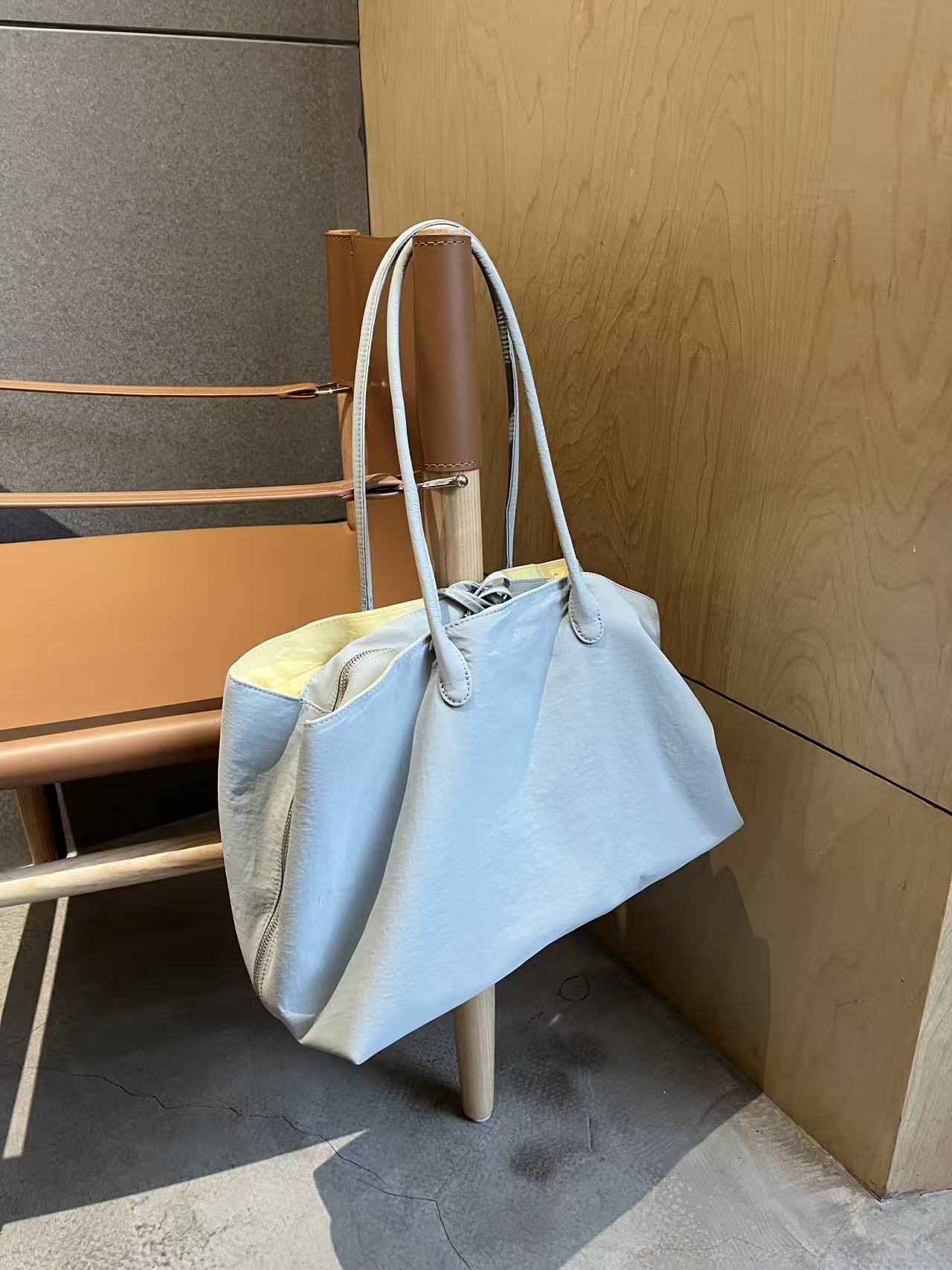 Women's Nylon Cloth Commuter Computer Simple Large Tote Bag