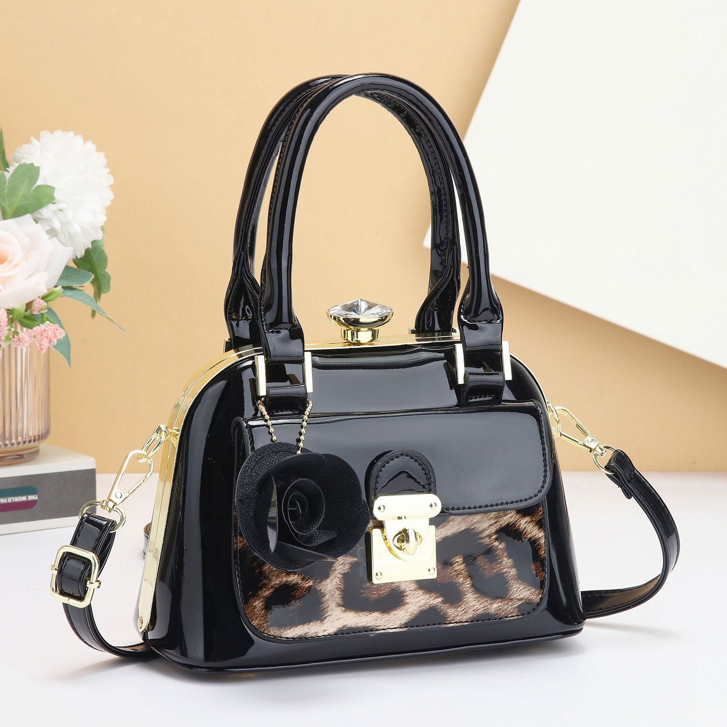 Women's Patent Leather Exquisite Lady Korean Style Women's Handbag