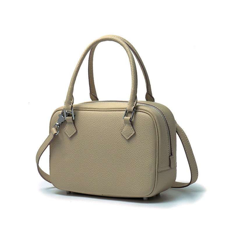 Women's First Layer Cowhide Feather Large Capacity Commuter Women's Handbag