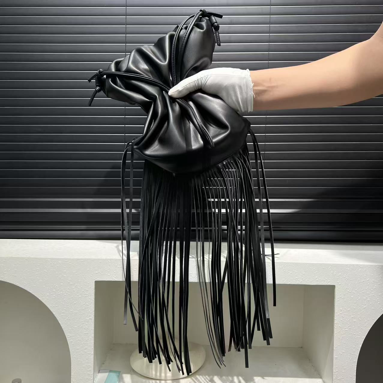 Women's Fashionable Elegant Tassel Dinner Temperament Trend Bags
