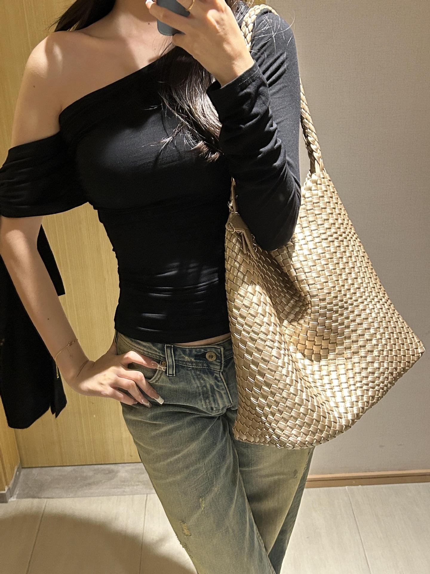 Women's Gun Champagne Woven Large Capacity High-grade Tote Bag