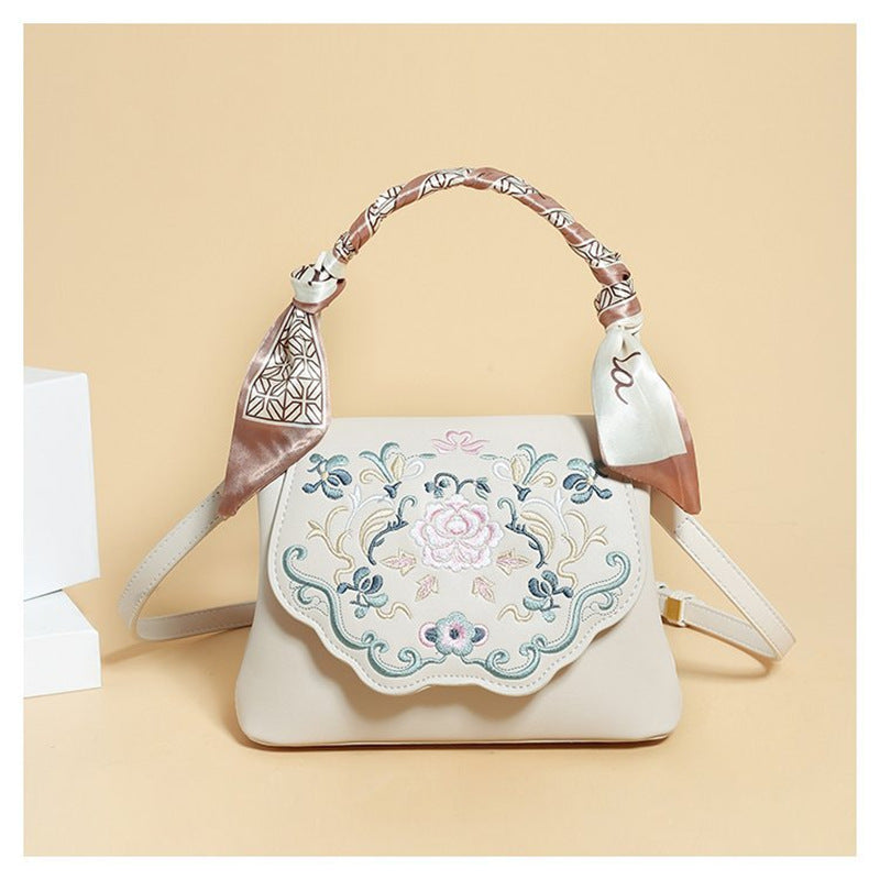 Pretty Women's High Sense Antique Embroidery Women's Handbag