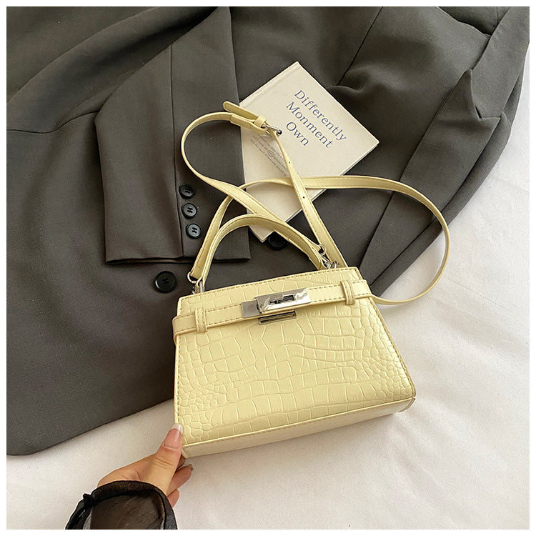 Women's Summer Simple Textured Western Style Niche Commuter Bags