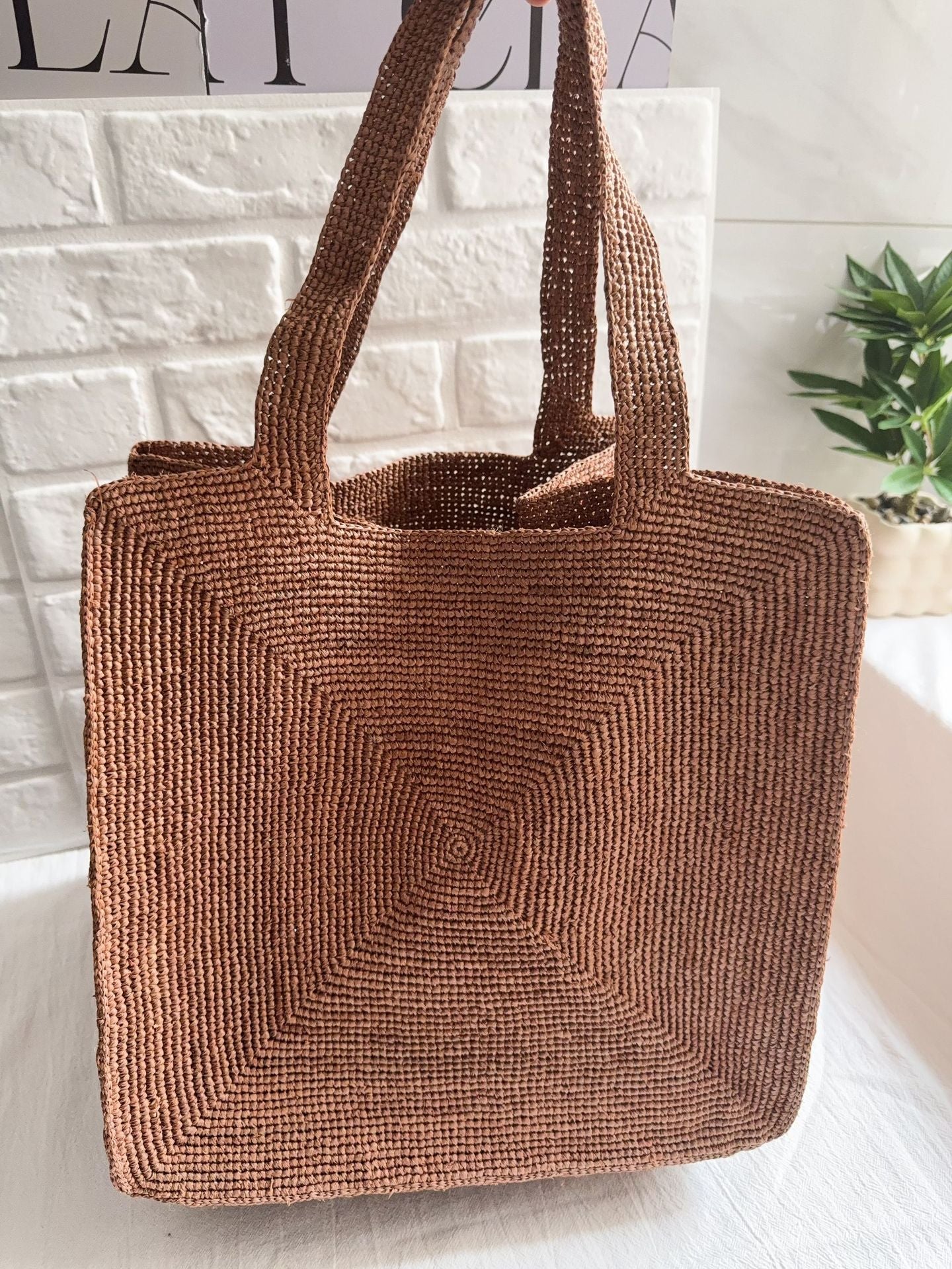 Elegant Hand Crocheting Raffia Seaside Vacation Tote Bags