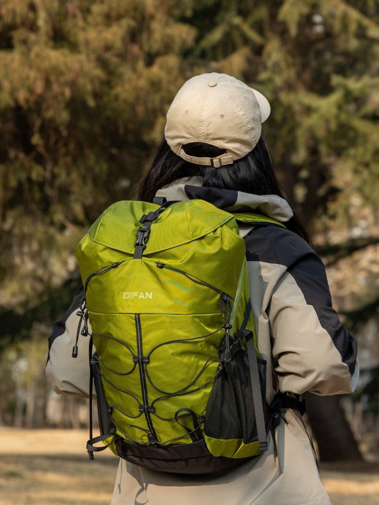 Women's & Men's Lightweight Vest Climbing Large Capacity Sports Backpacks