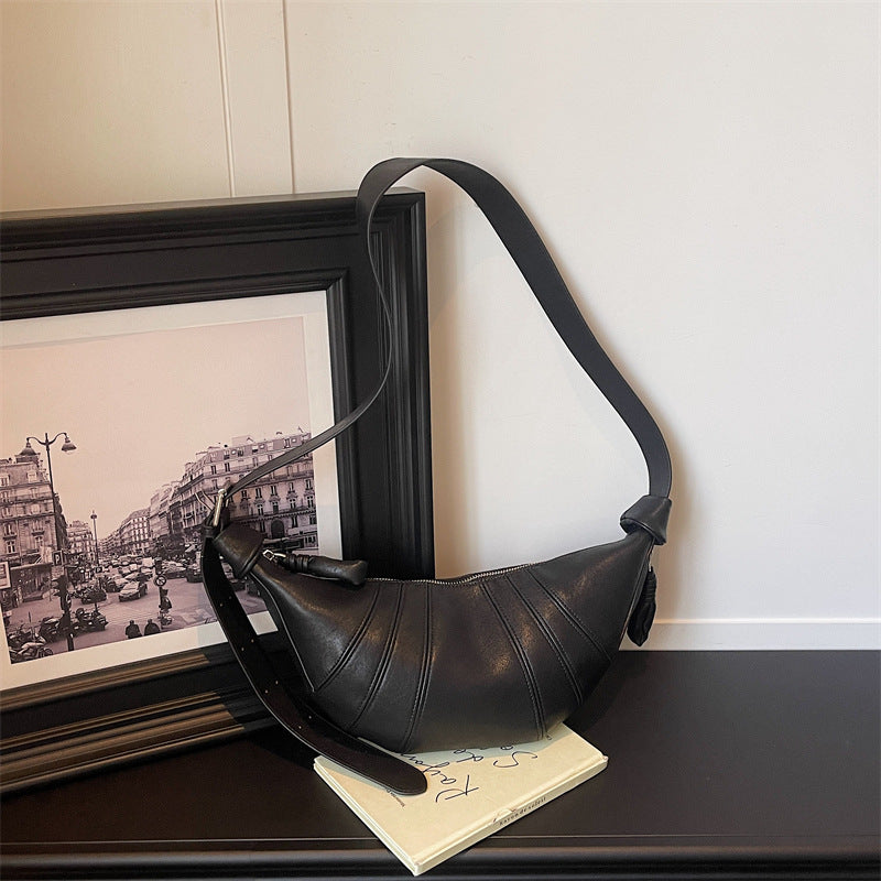 Retro Large Capacity Croissant Trendy Personality Stitching Dumpling Women's Shoulder Bag