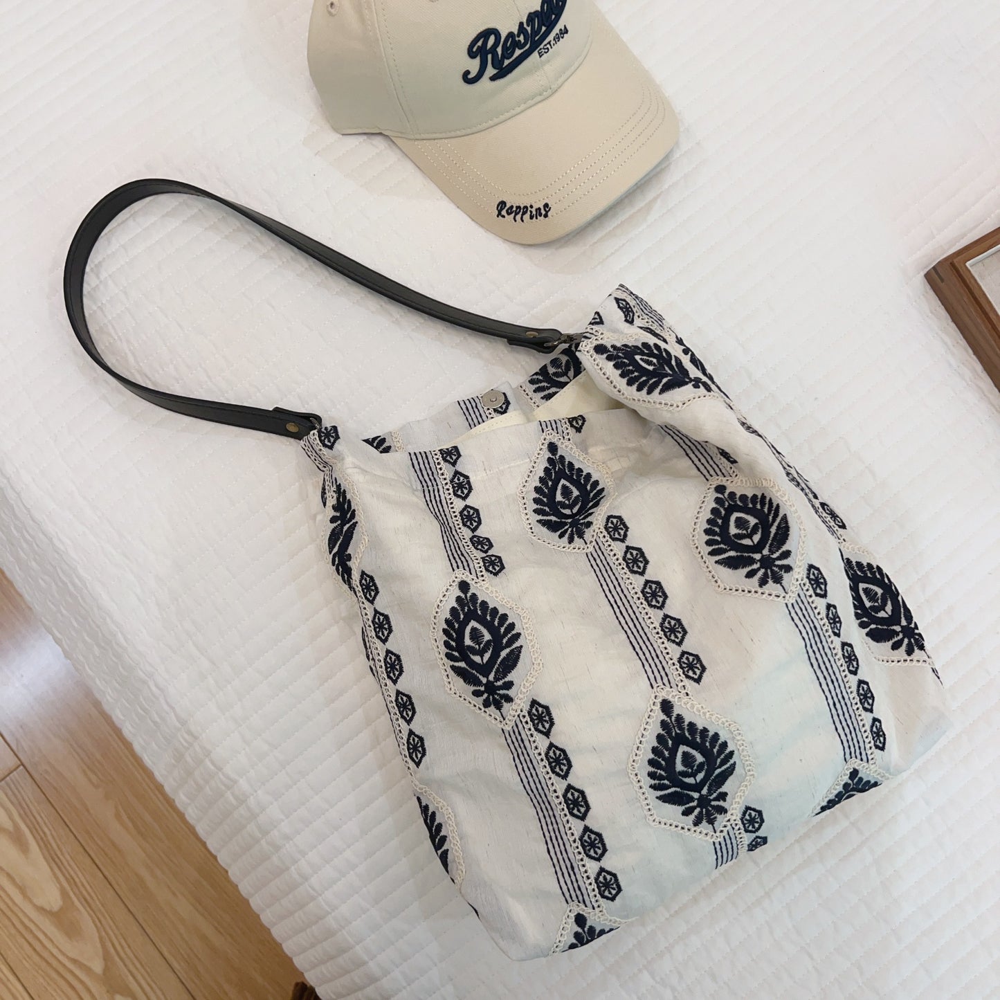 Cloth Artistic Simple Embroidered Cotton Linen Female Ethnic Style Embroidery Tote Bags