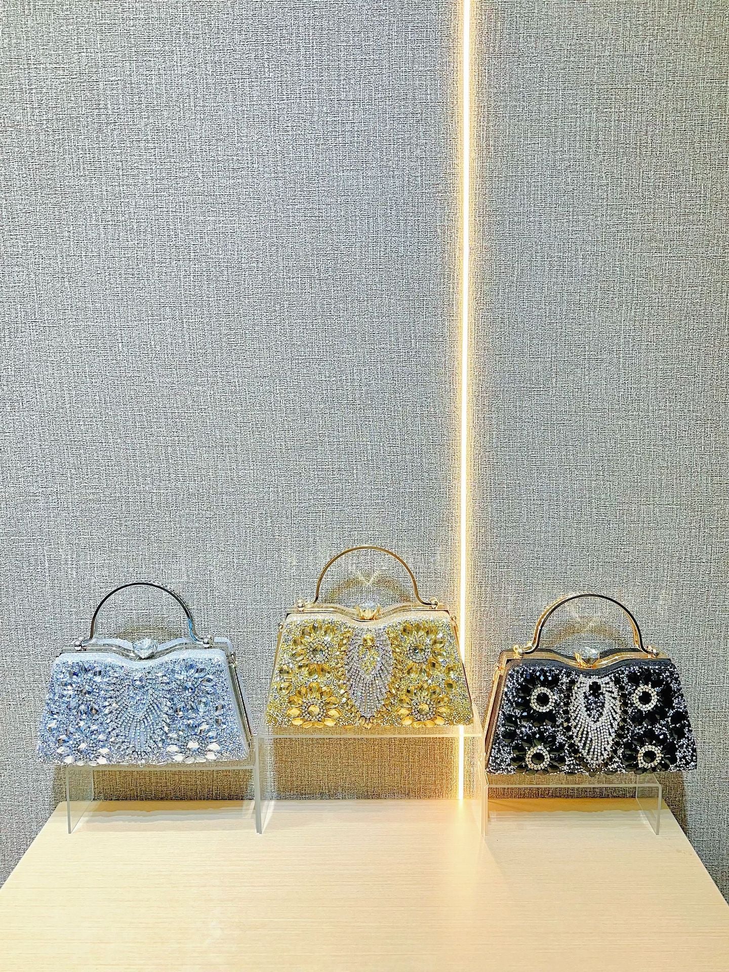 Beautiful Women's Diamond Shiny Banquet Dress Evening Bags