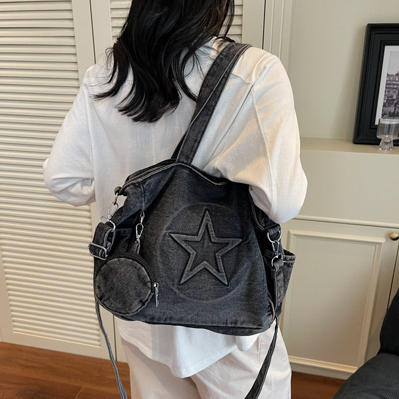 Women's Fashionable Large Capacity Underarm Portable Commuter Women's Messenger Bag