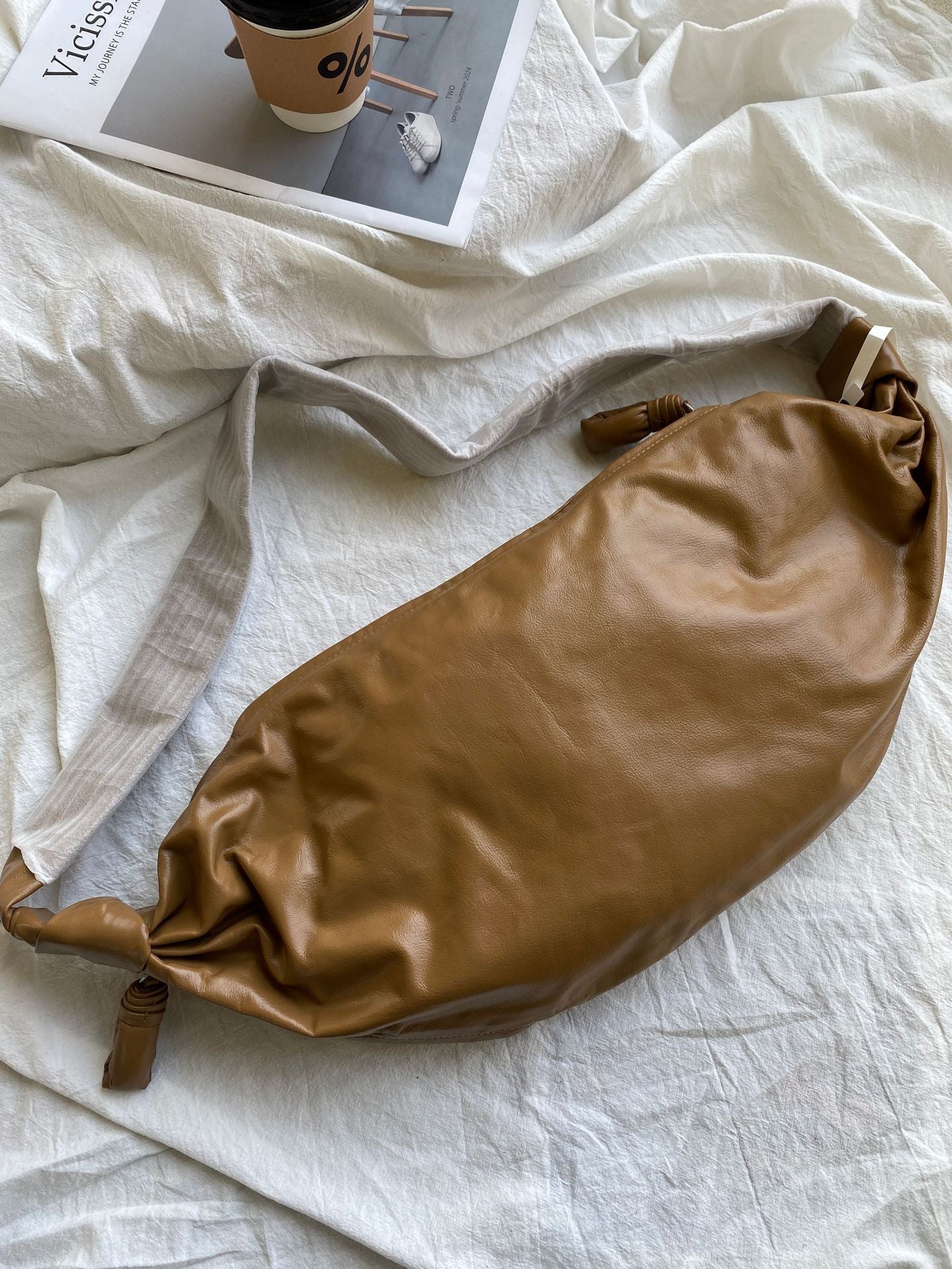 Ceiling Paper Cowhide Croissant Texture Feeling First Layer Genuine Women's Messenger Bag