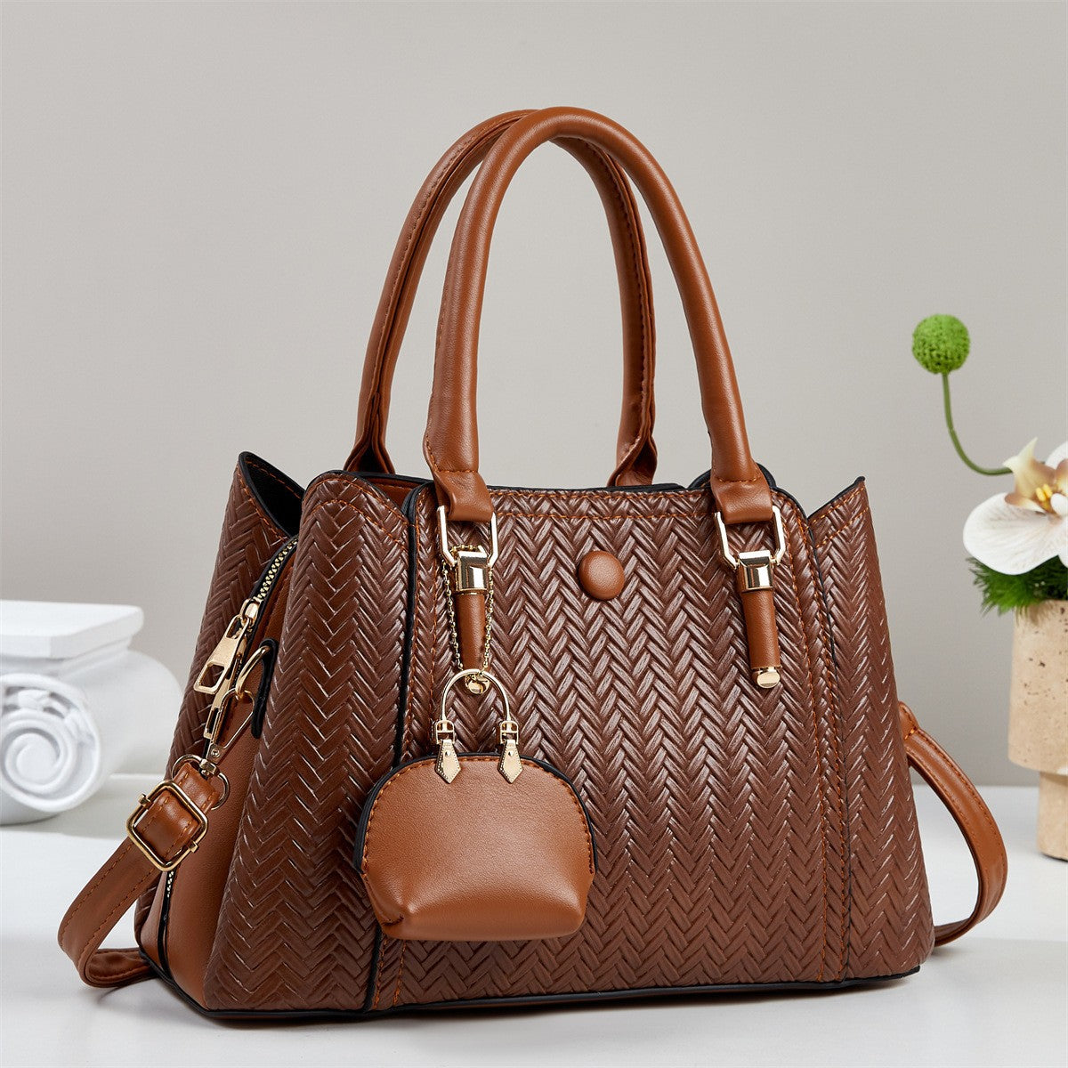Women's Fashionable Trend Western Style Sense Large Capacity Bags