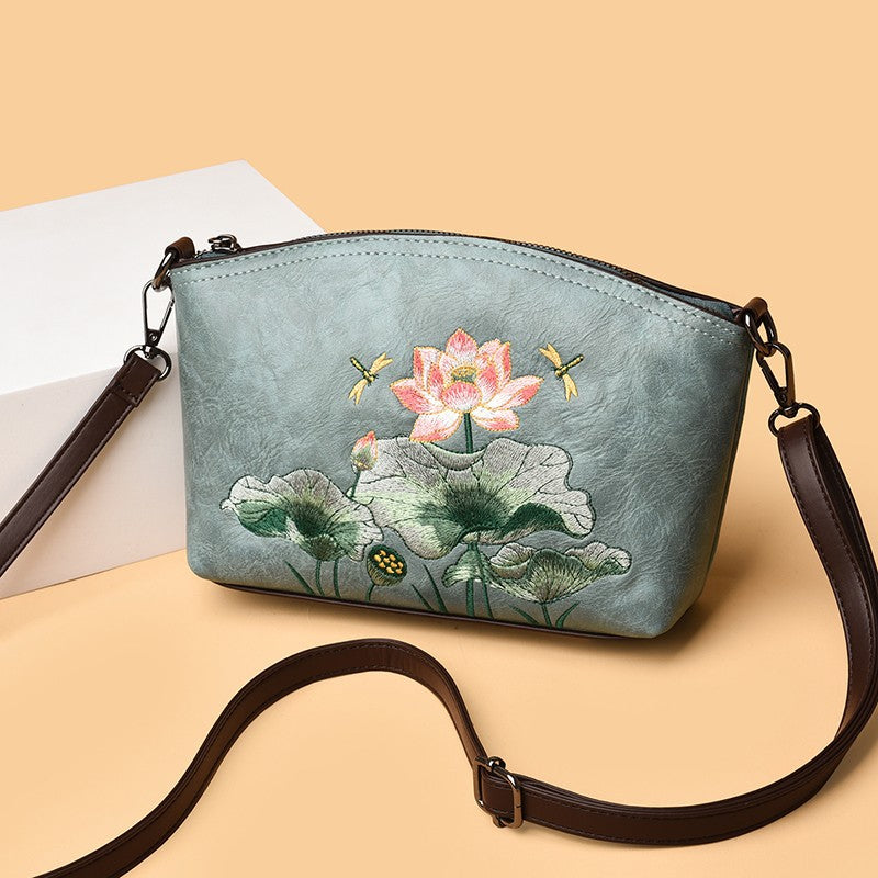 Women's Retro National Style Lotus Embroidery Shell Chinese Bags