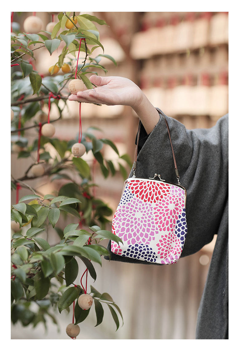 Women's Style Canvas Hand Carrying Leather Rope Strap Shell Clip Women's Messenger Bag