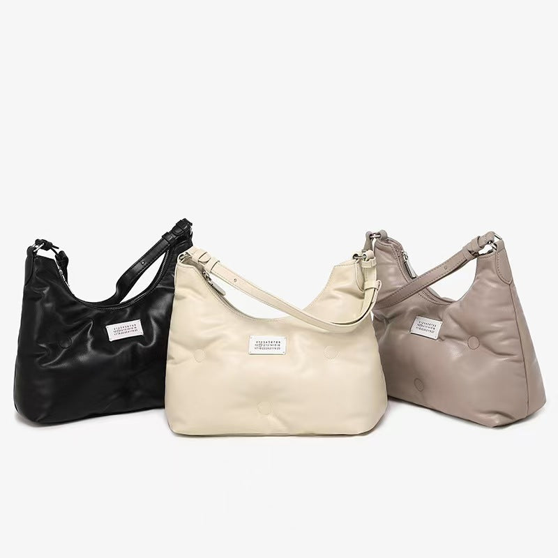 Women's Large Capacity Cloud Portable Underarm Selenodont Women's Messenger Bag
