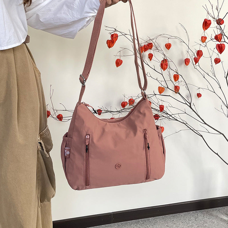 Lady Fashion Large Capacity Water-repellent Nylon Women's Messenger Bag